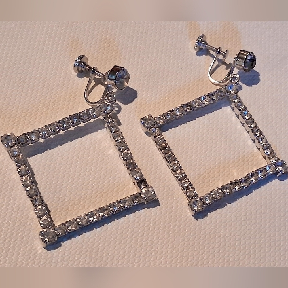 * Vintage Rhinestones Square Shaped Dangle Drop Screwback Earrings